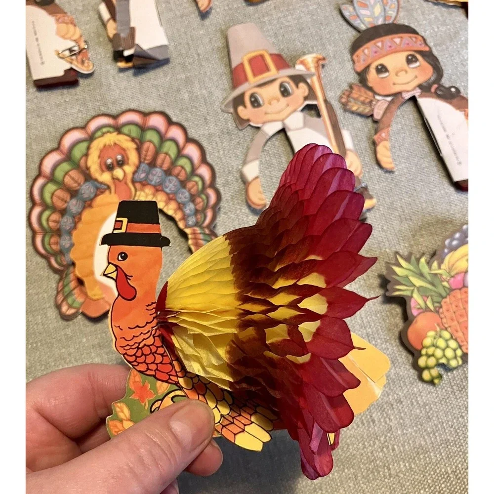 Vintage 1986 Beistle Thanksgiving Honeycomb Decorations & Suncatchers Lot USA